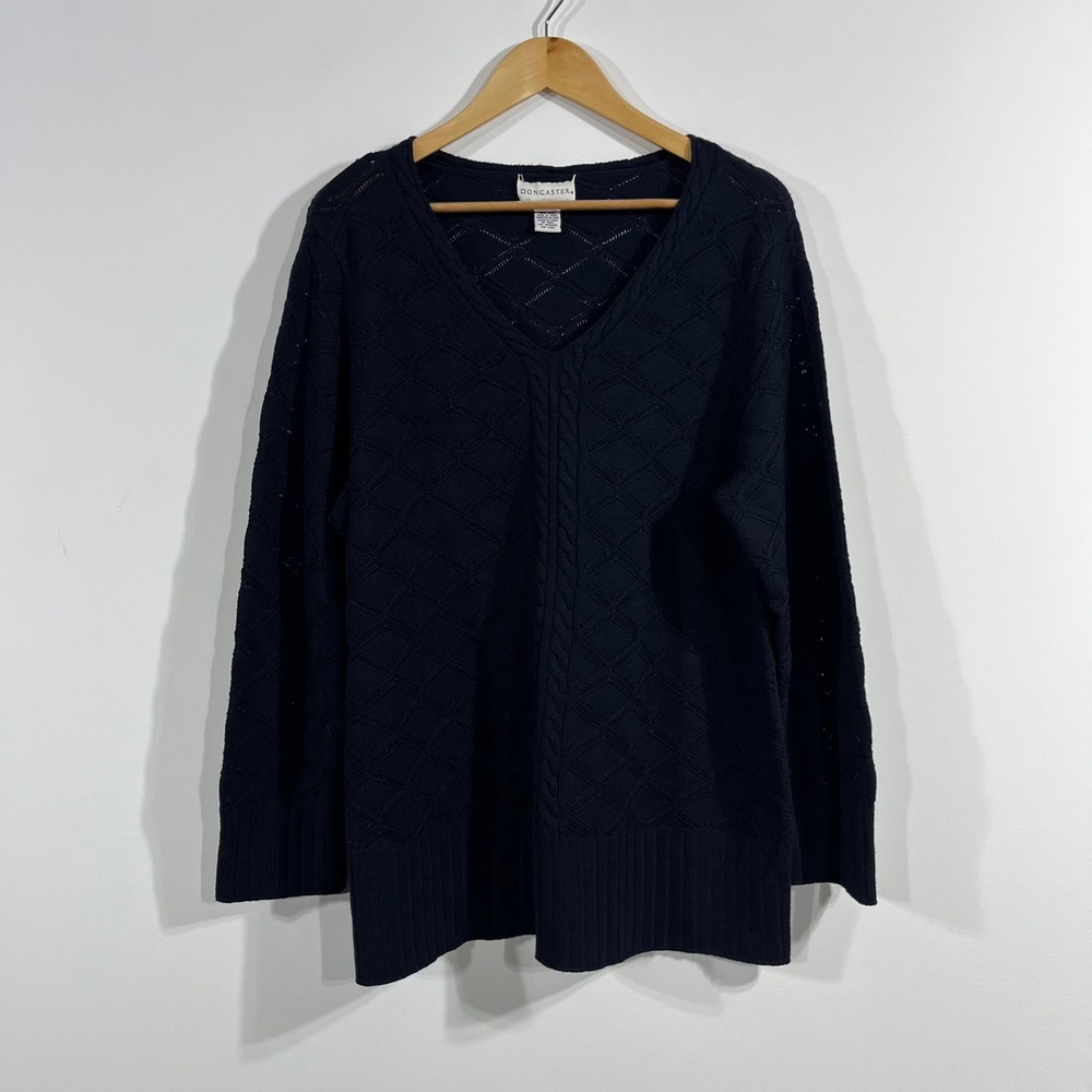Doncaster Vintage Quiet Luxury 100% Wool Pointelle Cable Knit Sweater Large